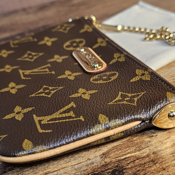 Louis Vuitton Milla MM Monogram - Picture 5 of 15